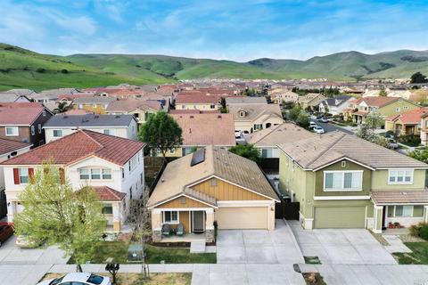 2109 Percheron Dr, Fairfield, CA 94534 photo 2