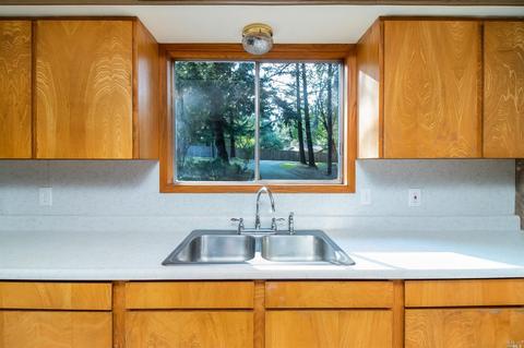 Undisclosed, Willits, CA 95490 photo 10
