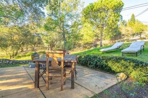 2585 Trinity Rd, Glen Ellen, CA 95442 photo 2