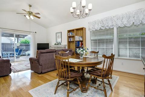 857 Glen Miller Dr, Windsor, CA 95492 photo 4