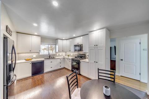 3725 Willis Dr, Napa, CA 94558 photo 7