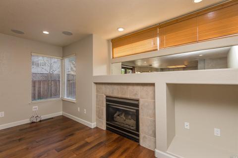 530 Piccadilly Pl, Windsor, CA 95492 photo 15