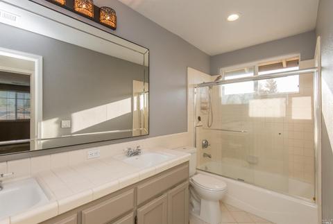 530 Piccadilly Pl, Windsor, CA 95492 photo 31