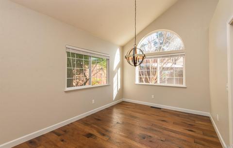 530 Piccadilly Pl, Windsor, CA 95492 photo 7