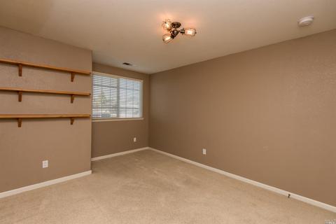 530 Piccadilly Pl, Windsor, CA 95492 photo 27