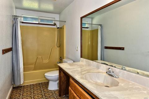 7893 Hembree Ln, Windsor, CA 95492 photo 11