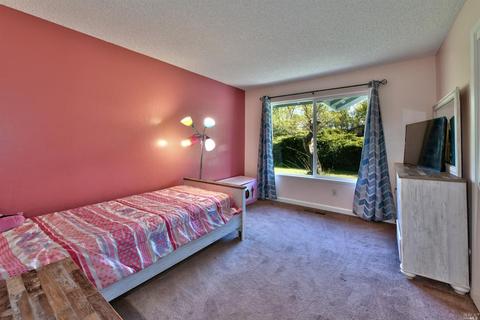 7893 Hembree Ln, Windsor, CA 95492 photo 9