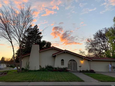 1125 Parkgreen Dr, Dixon, CA 95620 photo 1