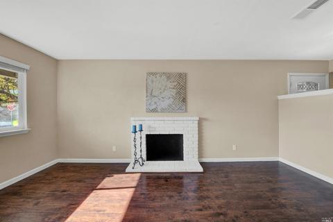 2098 Thrush Way, Fairfield, CA 94533 photo 6