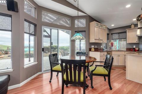 652 Windsor Dr, Benicia, CA 94510 photo 17