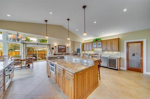 19 Pinehurst Cir, Napa, CA 94558 photo 8
