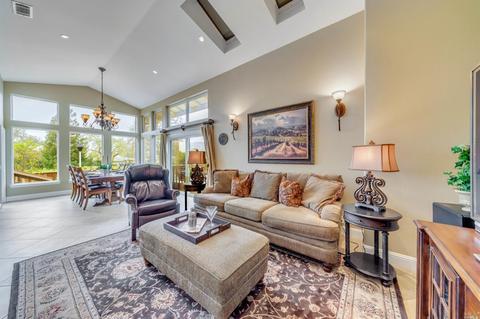 19 Pinehurst Cir, Napa, CA 94558 photo 13