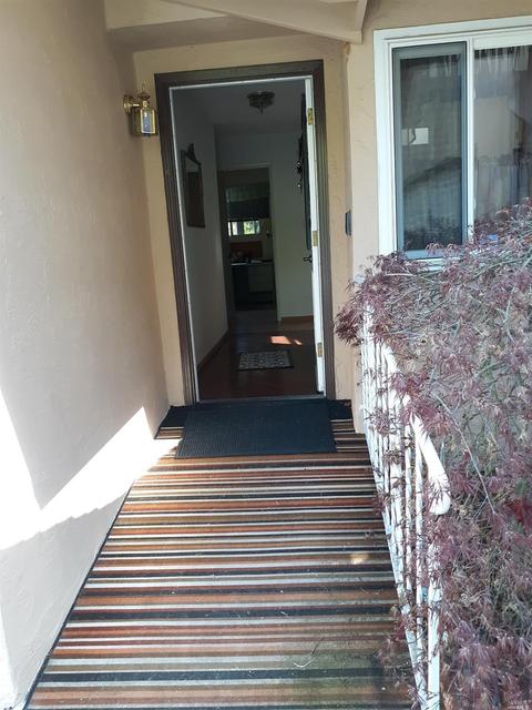 118 Dyer Ct, Vallejo, CA 94591 photo 2
