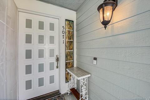 5071 Georgia St, Vallejo, CA 94591 photo 2