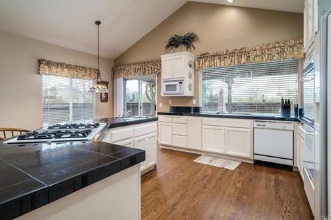 923 Amelia Ct, Windsor, CA 95492 photo 14