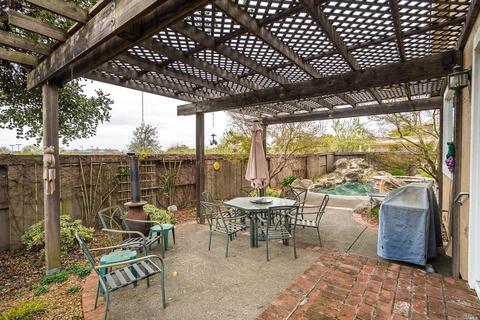 923 Amelia Ct, Windsor, CA 95492 photo 7