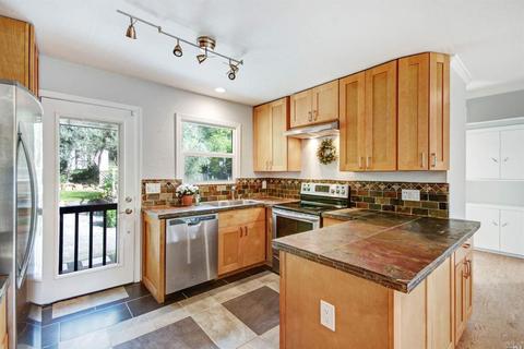 95 Mountain Ave, Sonoma, CA 95476 photo 2