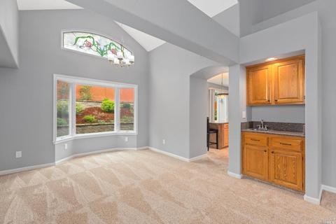 178 Glen Eagle Way, Vacaville, CA 95688 photo 8