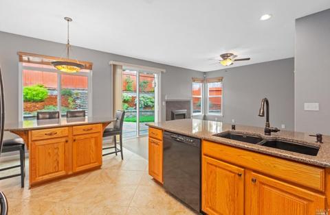 178 Glen Eagle Way, Vacaville, CA 95688 photo 9