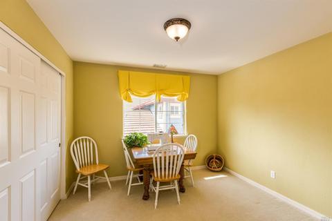648 Tulare St, Petaluma, CA 94954 photo 24