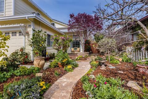 648 Tulare St, Petaluma, CA 94954 photo 2