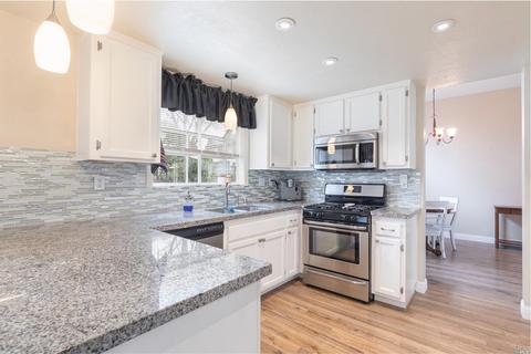 101 Duchess Ct, Windsor, CA 95492 photo 6