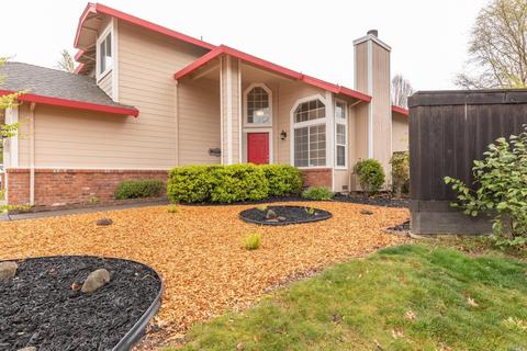 101 Duchess Ct, Windsor, CA 95492 photo 4