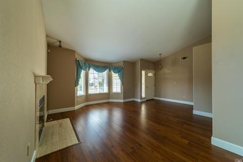 670 Britannia Dr, Vallejo, CA 94591 photo 4