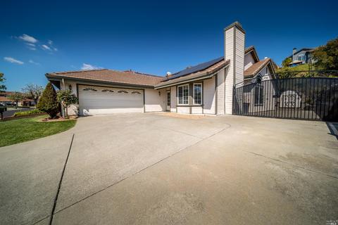 670 Britannia Dr, Vallejo, CA 94591 photo 2