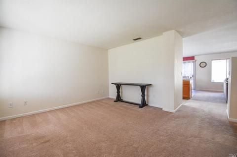 610 Martin Ct, Dixon, CA 95620 photo 8