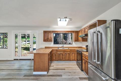 16910 Taylor Ln, Occidental, CA 95465 photo 10