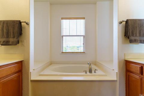 343 Decanter Cir, Windsor, CA 95492 photo 21
