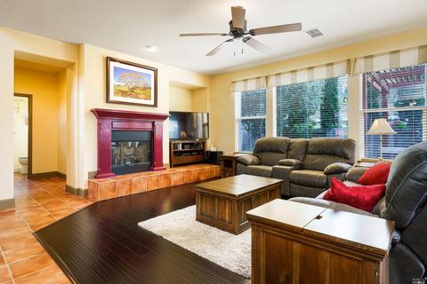 343 Decanter Cir, Windsor, CA 95492 photo 8