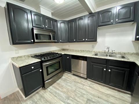 148 Luna Dr, Vallejo, CA 94591 photo 2