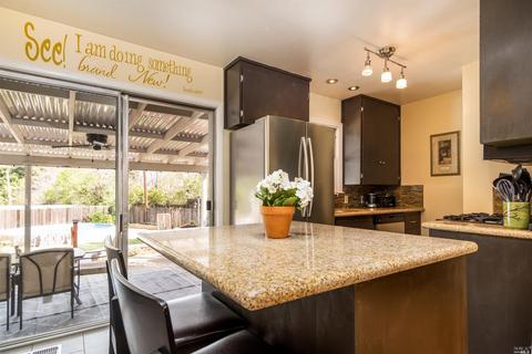 855 Helen Ave, Ukiah, CA 95482 photo 11
