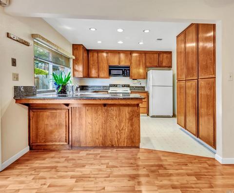 355 Goheen Cir, Vallejo, CA 94591 photo 12