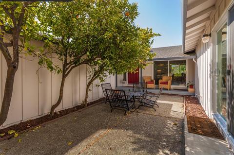 2175 Monterey Dr, Fairfield, CA 94534 photo 9