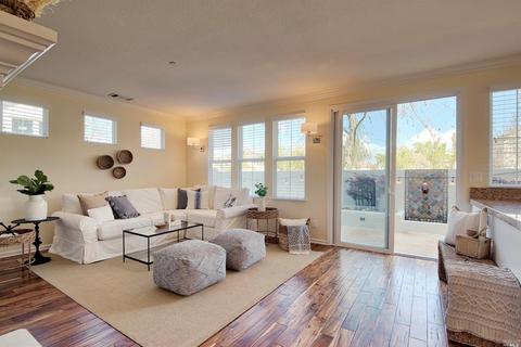 20 Marblehead Ln, Novato, CA 94949 photo 5