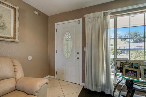 255 Cortland Cir, Vallejo, CA 94589 photo 3