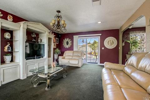 255 Cortland Cir, Vallejo, CA 94589 photo 4