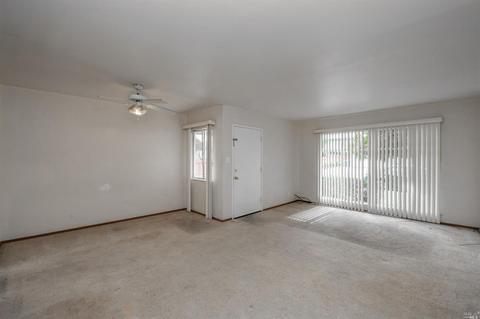 621 Vervais Ave, Vallejo, CA 94591 photo 4