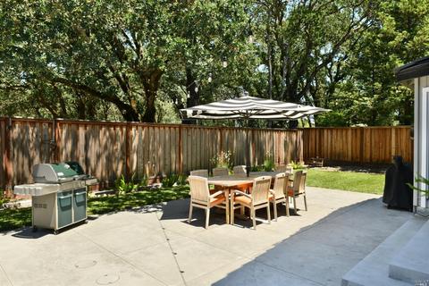 9584 Wellington Cir, Windsor, CA 95492 photo 17
