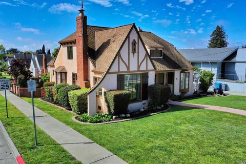 945 Nebraska St, Vallejo, CA 94590 photo 1