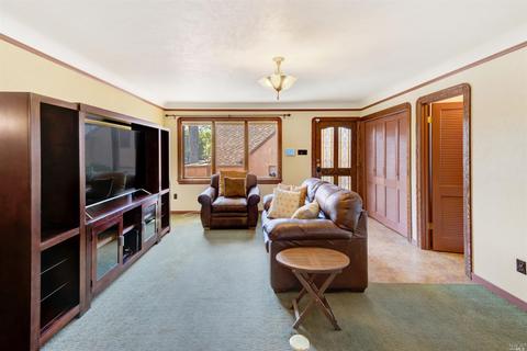 945 Nebraska St, Vallejo, CA 94590 photo 11