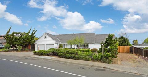 1754 Sereno Dr, Vallejo, CA 94589 photo 2