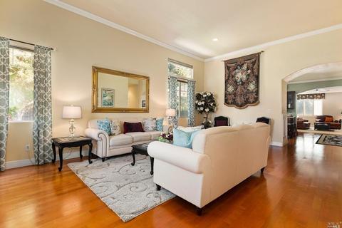 1635 Lassen Ct, Dixon, CA 95620 photo 3