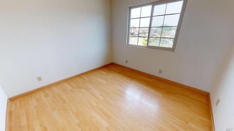 101 Flint Ct, Vallejo, CA 94589 photo 32