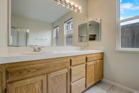 242 Windsor Dr, Petaluma, CA 94952 photo 26