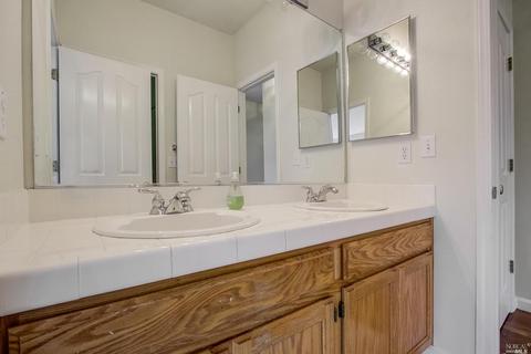 242 Windsor Dr, Petaluma, CA 94952 photo 17