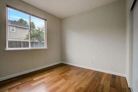 242 Windsor Dr, Petaluma, CA 94952 photo 19